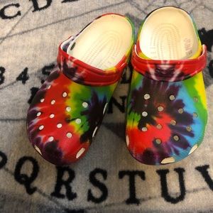 Tie Dye Crocs Women 5 / Men 3
